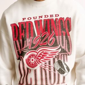 A&F Detroit Red Wings Sweatshirt